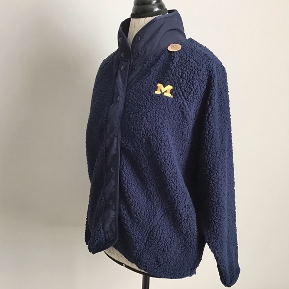 PINK VS University of Michigan Oversized Sherpa Jacket NWT - Picture 2 of 7